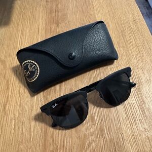 Ray Ban Clubmaster Sunglasses - Matte Black